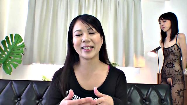 Japanese MILFs enjoying naughty oral pleasures