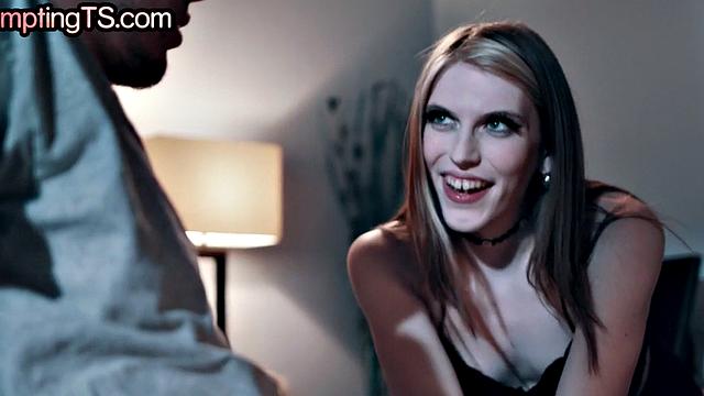 Lingerie MILF babe sucks and gets barebacked by BF