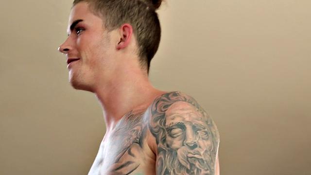 Amateur jock cums at home after rimjob and blowjob