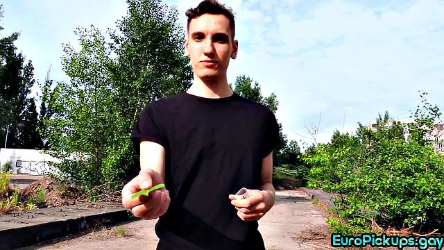 Cute str8 dude destroyed by stranger