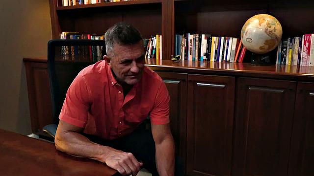 Daddybottom barebacked by skinny twink in the office