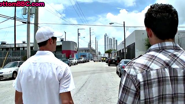 Nubian amateur public fucked after outdoor BJ in threesome