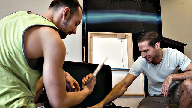 Muscular stepbro rides before missionary nailed