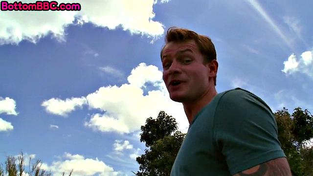 Public ebony guy loves dicksucking