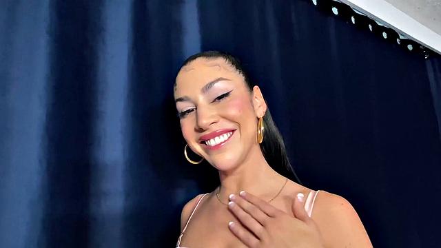 Filling Queenie's Pie