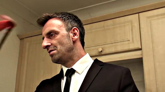 Bound subslut Ivey Passion dominated before lush facial