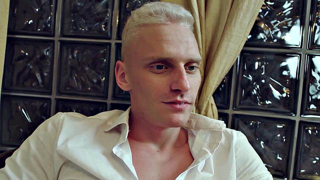 MATURE4K. Easy adventure