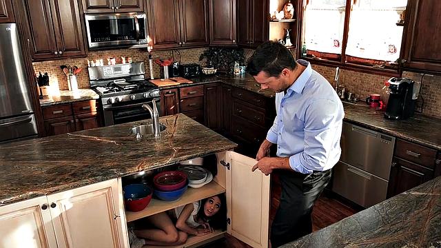 Petite Pussy Of All Natural Jasmine Grey Gets Deeply Impaled On a Hard Cock