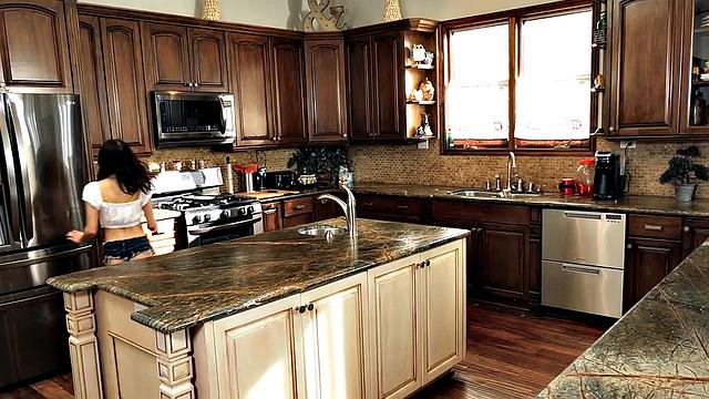 Petite Pussy Of All Natural Jasmine Grey Gets Deeply Impaled On a Hard Cock