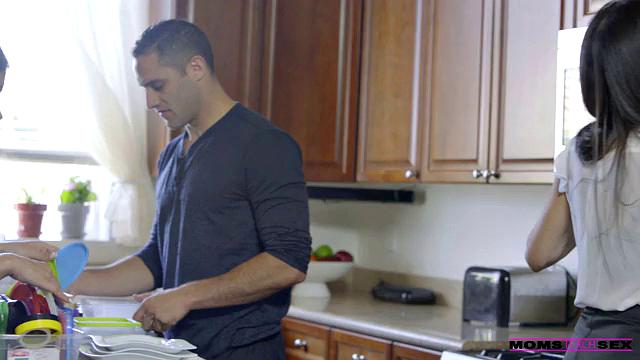 Stop Fucking My Boyfriend's Mom - S5:E7