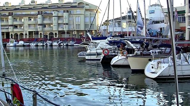 Hot amateur couple enjoys a blowjob on vacation