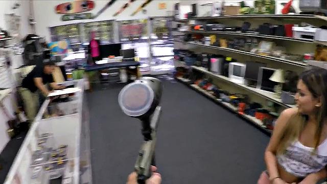 Bigbooty Latina cocksucking at the pawnshop
