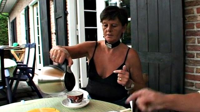 Teen slut sucks then fucks oldie