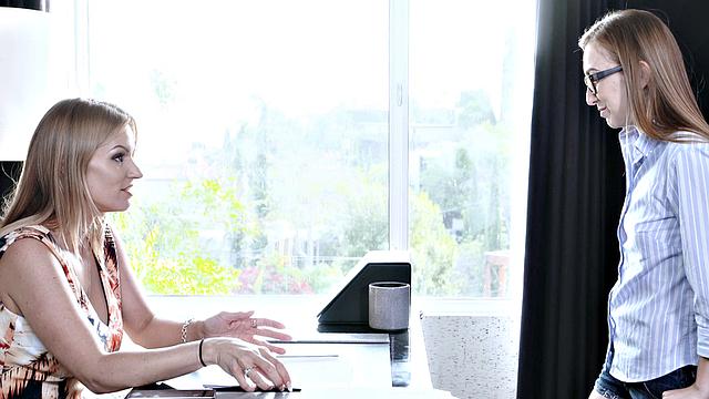 грейси пришла на кастинг, а рэйчел сразу к делу и страпону