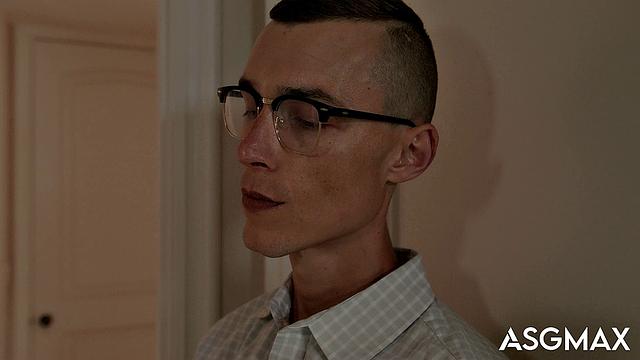 кадо взрывает атмосферу и устраивает жёсткую движуху в доме