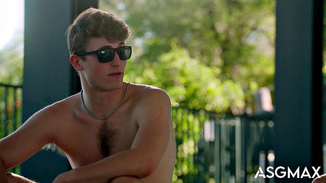 кадо взрывает атмосферу и устраивает жёсткую движуху в доме