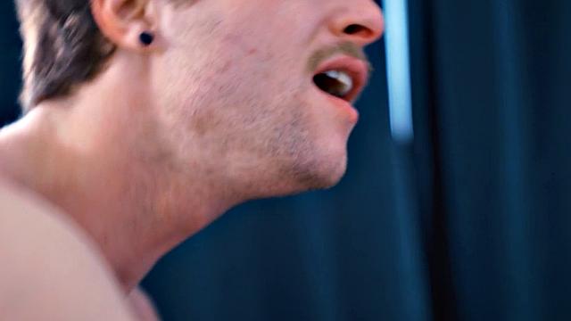 HETEROFLEXIBLE - College Stud Leo Louis Stuffs His Dick Inside Benjamin Blue