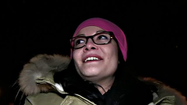 Glass-wearing brunette gets pounded outdoors while wearing glasses