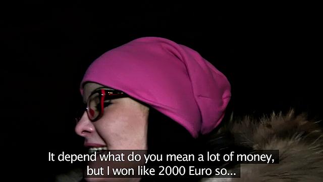 Glass-wearing brunette gets pounded outdoors while wearing glasses