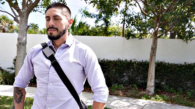 amateur dude fucks gay stud in public van outdoor