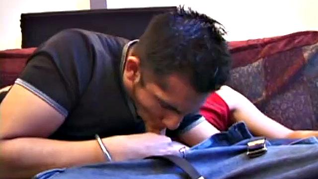 Bradley and Alex Sucking