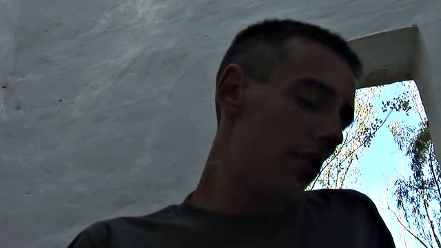 Military DILF screws navy twink outdoors after getting sucked