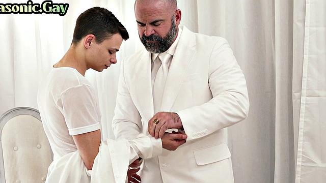 Masonic daddy bareback fucks skinny twink in tiny asshole