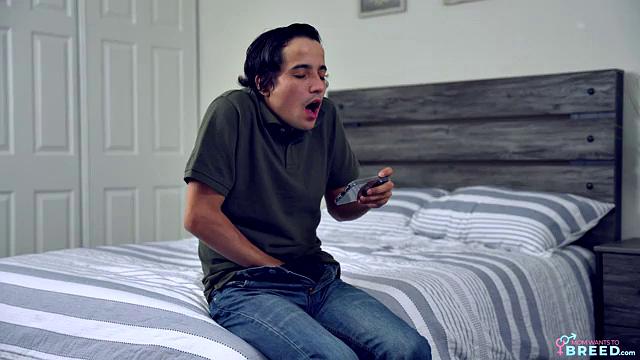 Stepmom Wants Babies - S1:E8