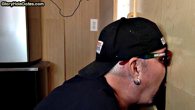 amateur caught by camera in gloryhole