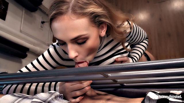 Hot blonde has sex with stranger