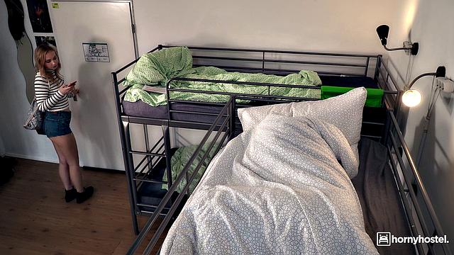 Hot blonde has sex with stranger