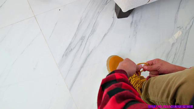 tiana blow устраивает домашний разогрев без трусиков-"братишка", готов?