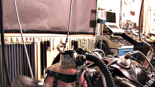 SD femdom session in dungeon