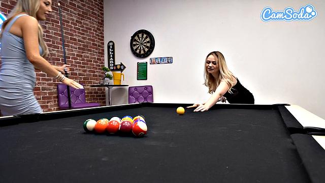 Camsoda - Busty blonde rubs with her stepdaughter