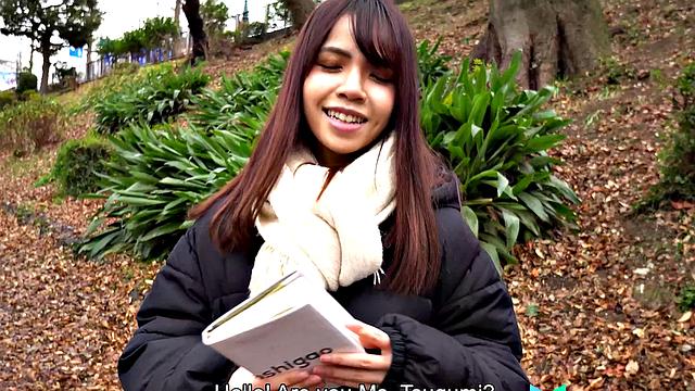 Tugumi Honjyo spends an afternoon with us in the hotel, naked