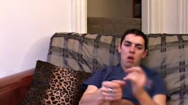 Super Shooter Brady Walker is always big and in charge. Well, his dick is at least. Brady works his magic on his cock and gets ready to cum.