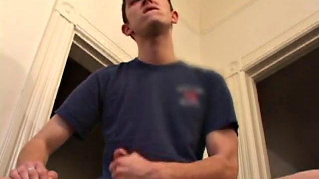 Super Shooter Brady Walker is always big and in charge. Well, his dick is at least. Brady works his magic on his cock and gets ready to cum.