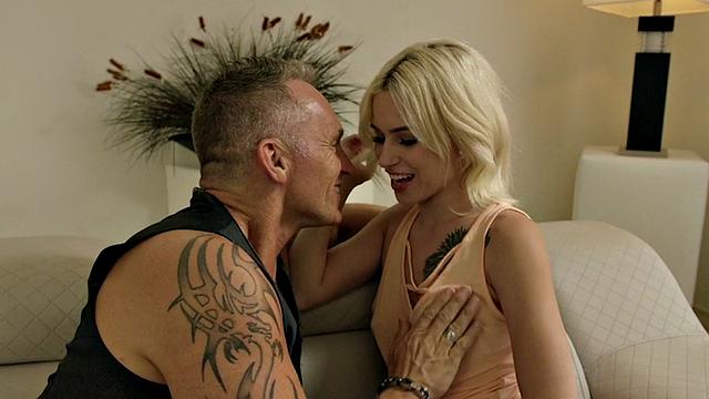 Petite inked stepdaughter in lingerie sucks her stepdad