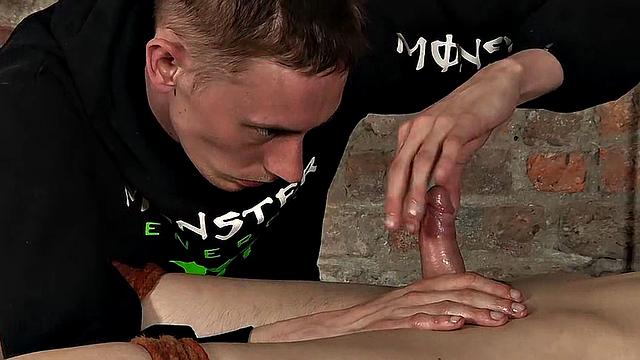 Taking The Load From A New Guy - CJ Summers & Ashton Bradley