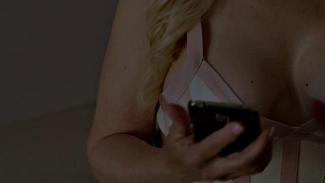 Robin orders sausage. It's delivered in her buttocks.