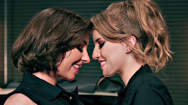 LEZ BE BAD - PAWG Dirty Mechanic Tommy King STRAP-ON Fucks Big Naturals Coworker Octavia Red