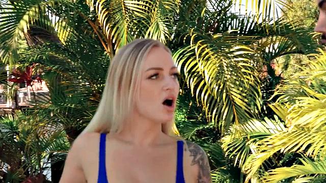 Busty babe deepthroating outdoor fucked in swimming pool