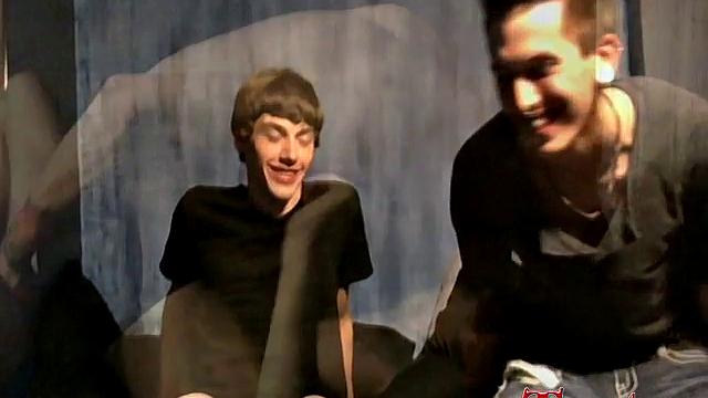 Zach Carter &amp;amp; Jacob Tyler - Hot Boyfriends Flip Flop Action