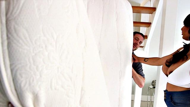 Danni Lynne's threesome