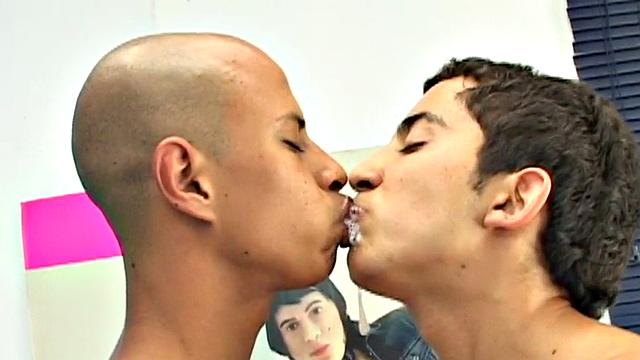 Real Spanish twink gets fucked at home after cum swapping