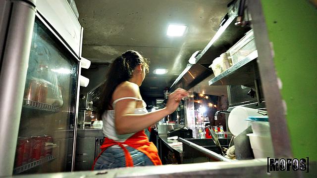 монника сьерра разносит вагину в фургоне с джонни лавом