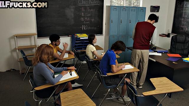 Big-titted GILF banged in her hairy pussy in classroom