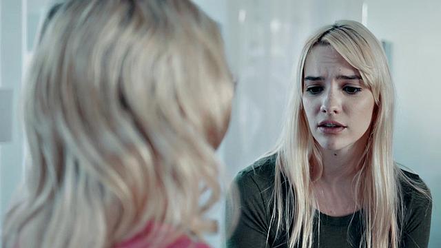 Lesbian MILF with glasses seduces 19yo slutty lesbian