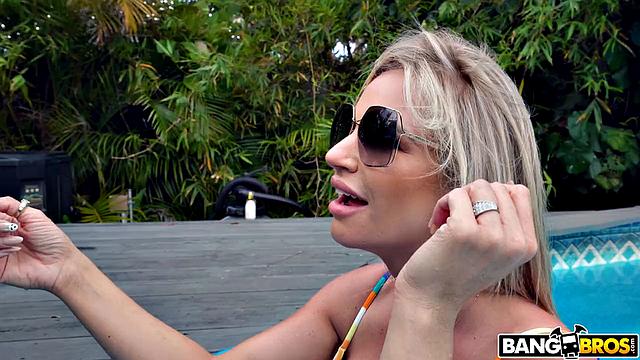 Rachel Fucks Handyman