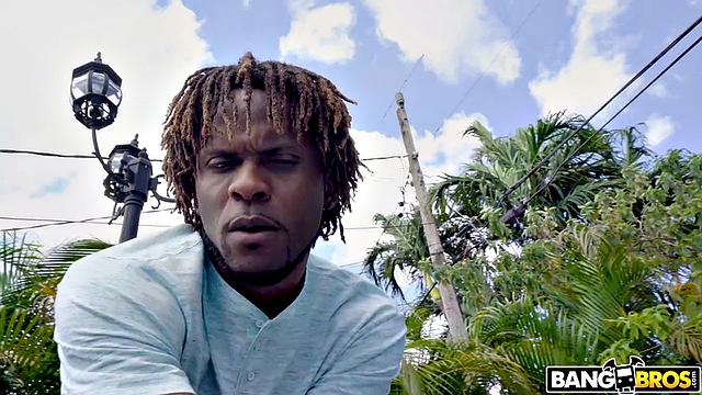 Rachel Fucks Handyman